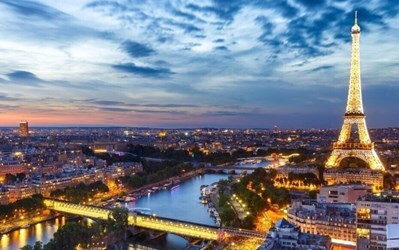 Від Ейфелевої вежі до скель Етрета Тури до Франції